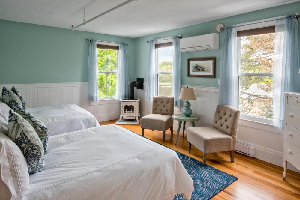 Carriage House Two Double interior